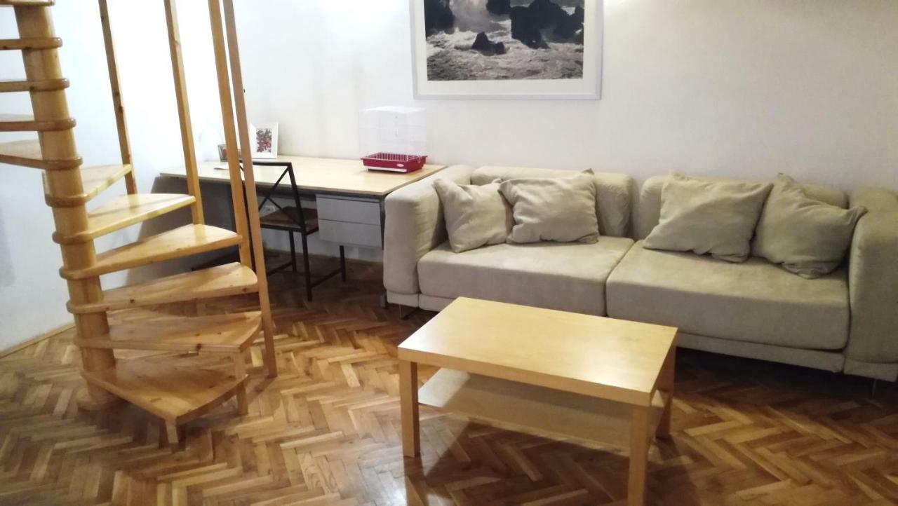 Apartment Mona - Old Town Братислава Экстерьер фото